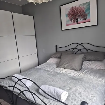 Milanos * Boleslawiec (Lower Silesia)